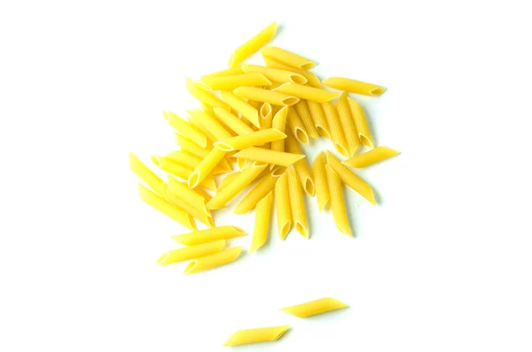 Een Heleboel Rauwe Macaroni Een Witte Achtergrond — Stockfoto