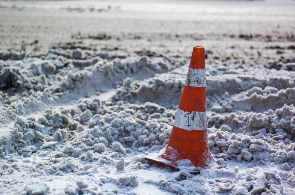 Barrière Plastique Rouge Sur Route Hiver — Photo