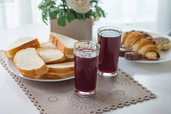 Berry Juice Croissants Sweets Table — Stock Photo, Image