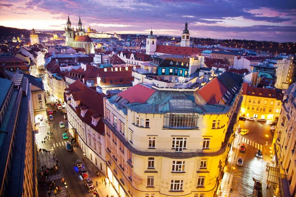 Prazsky hrad, Tynsky chram a Stare Mesto (UNESCO), Praha, Ceska — Zdjęcie stockowe