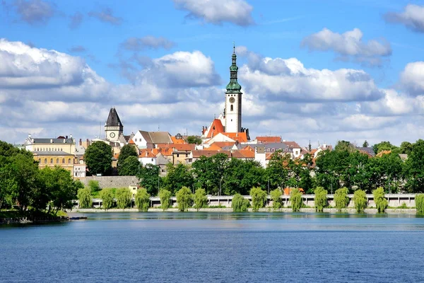 Jordan pond and panorama of historical Tabor city, South Bohemia region, Czech republic — Stock Photo, Image