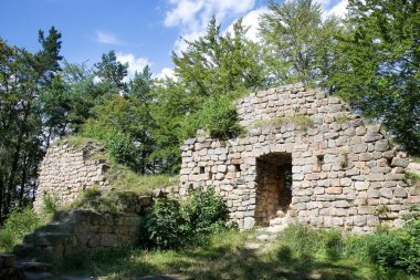 kalıntıları Gotik kaleden Zbirohy 14 yy, bohem cennet region, Çek Cumhuriyeti