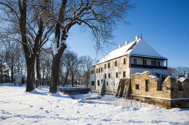 Rönesans kale ayında Prerov nad Labem, Central Bohemian region. Kar kış fotoğrafı.