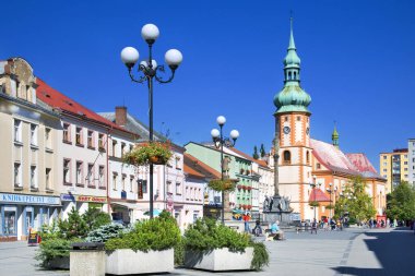 st Jacob Kilisesi kasaba Sokolov, Batı Bohemia, Çek Cumhuriyeti tarihi merkezinde. Şehri korumak korumalı.