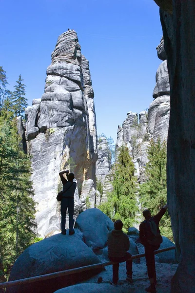 Piedra caliza ciudad de roca de Adrspach - Parque Nacional de Adrspach - rocas de Teplice, Bohemia Oriental, República Checa —  Fotos de Stock