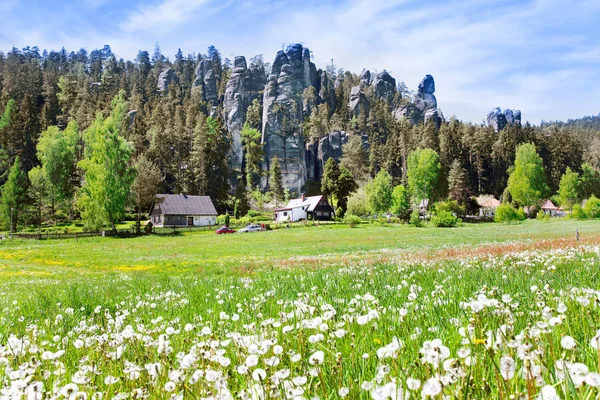 Vápence Adršpašské skalní město - národní park Adrspach - Teplice skály, východní Čechy, Česká republika — Stock fotografie