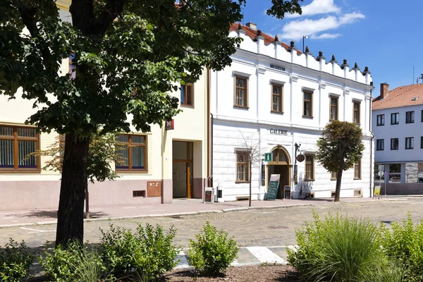 Museet, T.G. Masaryk-plassen, Moravsky Krumlov, Vysocina-distriktet, Tsjekkia, Europa – stockfoto