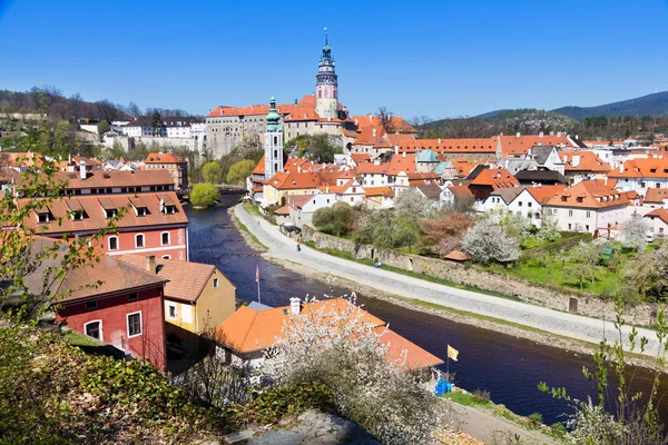 Burg und Moldau, Cesky krumlov Stadt (Unesco), Südböhmen, Tschechische Republik, Europa — Stockfoto