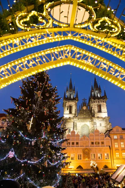 Rynek Starego Miasta, Rynek Bożonarodzeniowy w Pradze (Unesco), Republika Czeska — Zdjęcie stockowe