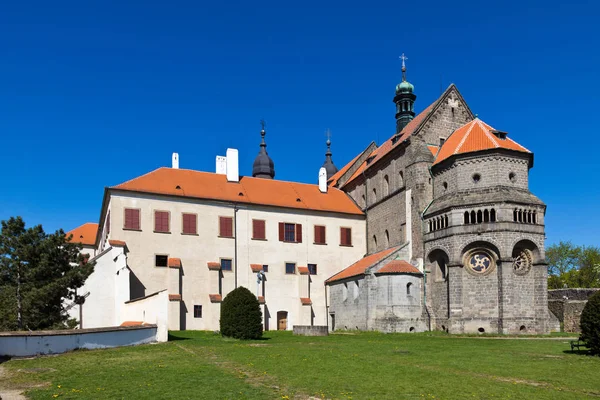 Castle with museum, St. Procopius basilica and monastery, town Trebic (UNESCO, the oldest Middle ages settlement of jew community in Central Europe), Moravia, Czech republic, Europe — Stock Photo, Image