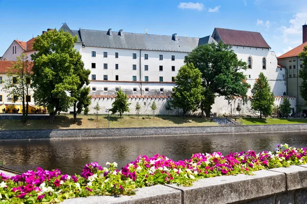 Castle, historical center, Otava river, town Pisek, Czech republ — Stock Photo, Image