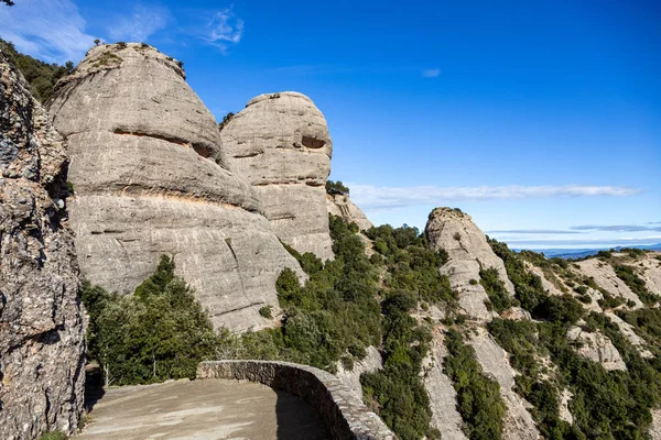 Abbazia di Santa Maria de Montserrat, Chiostro di Montserrat, Catalogna, Spagna — Foto Stock