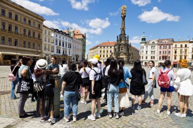Arion Çeşmesi, 1999, heykeltıraş Ivan Theimer, mimar Angela Chiantelli, Olomouc kasabası, Moravya, Çek Cumhuriyeti