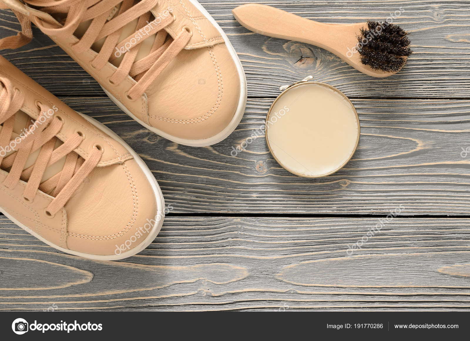 Chaussure Care Kit brosse en crin chamois锛?cire vernis cr猫me neutre Chaussure Care Kit cr猫me brosse en crin chamois锛?cire vernis cr猫me Kit neutre b3f422