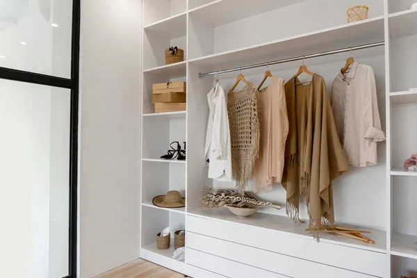 Minimalistic Modern Scandinavian White Wood Walk Closet Wardrobe Neutral Beige — Stock Photo, Image