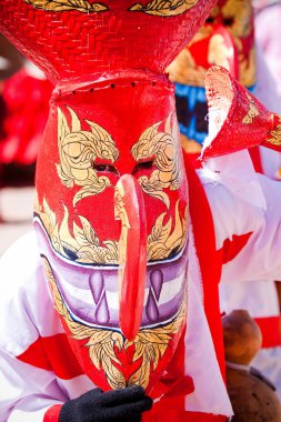 Loei, Tayland - 13 Haziran 2010 : İnsanlar colorf ile giyinir