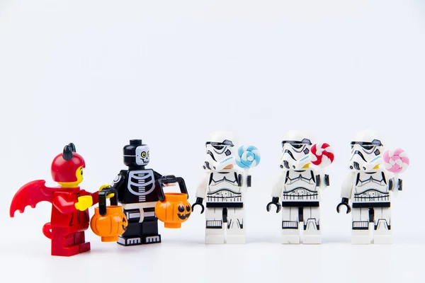 Lego ghost halloween want halloween candy Trick or Treat with Lego star wars stormtrooper.Theme Halloween background. — Stock Photo, Image