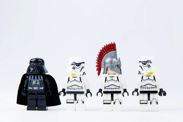 Lego star wars stormtrooper Spartalı savaşçı miğferli. — Stok fotoğraf