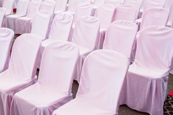 White chairs in an empty conference room — Stock Photo, Image