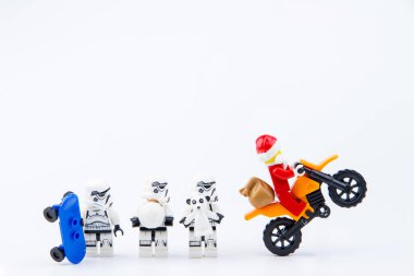 Nonthaburi, Tayland - 26 Kasım 2016: Lego Noel Baba kurtulmak
