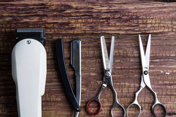 Élégantes tondeuses professionnelles de coiffeur, tondeuses à cheveux, sciss cheveux — Photo