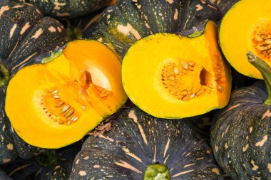 Çiftçi Market Tayland yemek pişirmek için kabak yığını