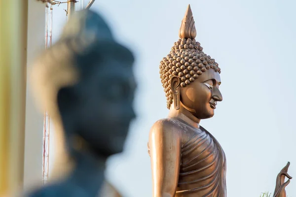 Złotego Buddy w Tajlandii świątyni. — Zdjęcie stockowe