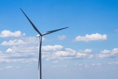 C ile temiz enerji elektrik üreten rüzgar türbini gücünü