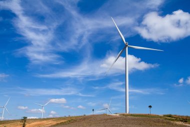 C ile temiz enerji elektrik üreten rüzgar türbini gücünü
