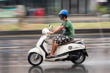 Nonthaburi, Tayland - 04 Nisan 2017: Hareket bulanık kaydırma 
