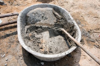 Havzası karıştırıcı çapa, İnşaat aletleri ile karışık çimentolar.