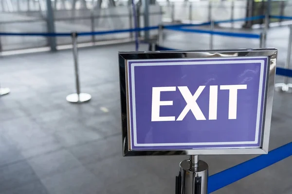 Purple exit sign at the subway station area. — Stock Photo, Image