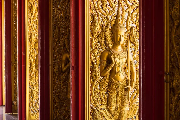 Monumento de buddha de oro, Templo Tailandia . — Foto de Stock
