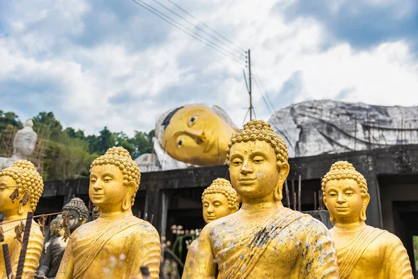 Buddha statue in Thai temple. — Stock Photo, Image