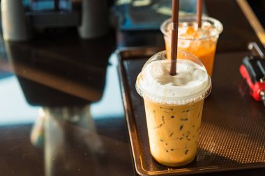 buzlu kahve kahve dükkanı ahşap tablo.