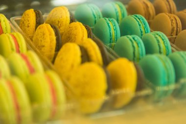 Lezzetli ve renkli macaroons.