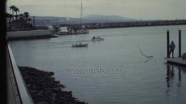 gemilerde yelken insanlar 