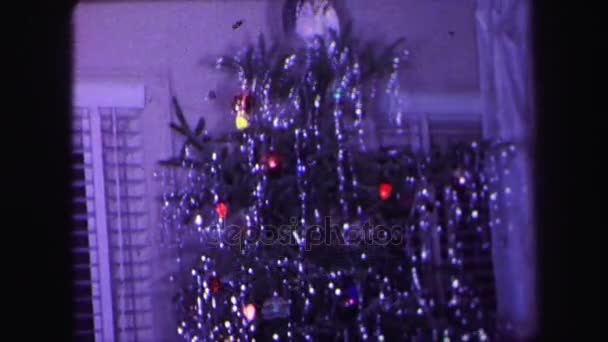 クリスマスツリーとプレゼント — ストック動画