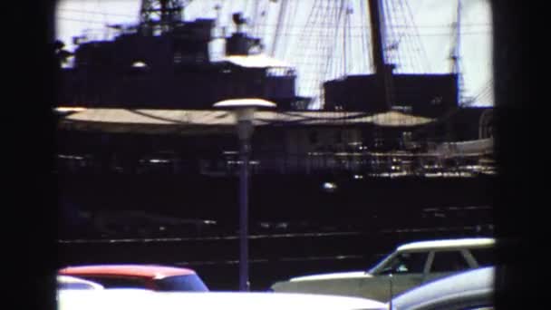 Yük gemisi limanda — Stok video