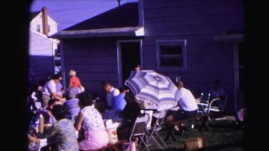 piknikte yemek insanlar