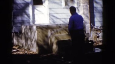 adam merdiven yıkama