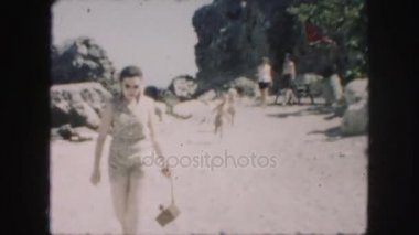 plajda çalışan çocuklar