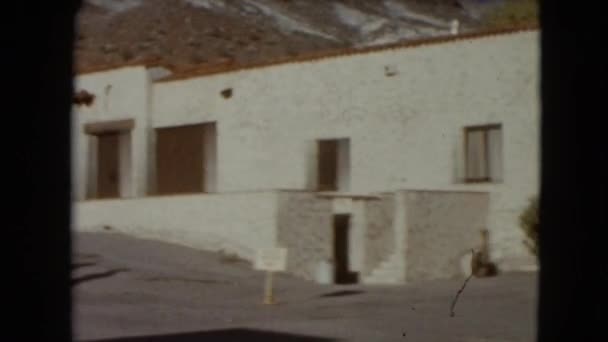 Castelo de Scottys no Vale da Morte — Vídeo de Stock