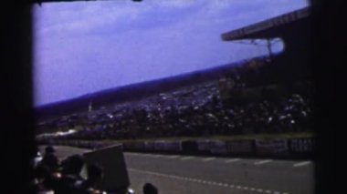 Otomatik yarış seyreden