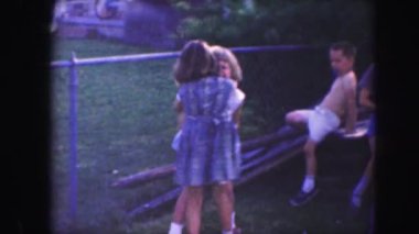 mutlu çocuklar dalga geçmeyi