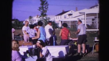 piknikte yemek insanlar