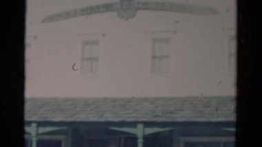 insanlar girerek çiftliği 