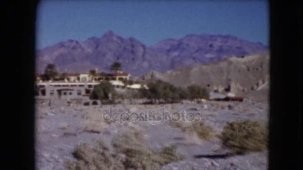 Castillo de Scottys en Death Valley — Vídeo de stock