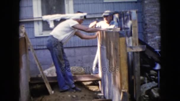 Mężczyzn pracujących na budowie — Wideo stockowe