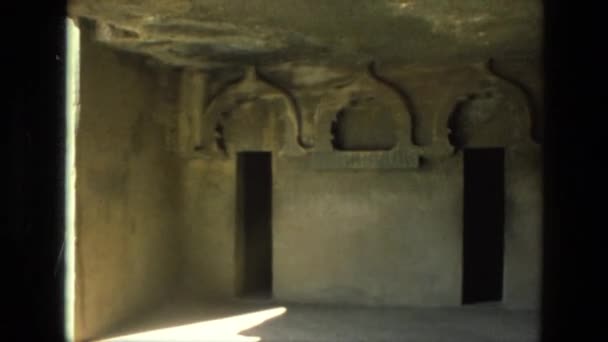 Старое индийское здание — стоковое видео